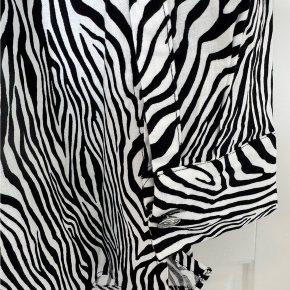 Michael Kors Womens Zebra Print Tunic Top XS Black Button Down Linen Blend NWT - Picture 12 of 14
